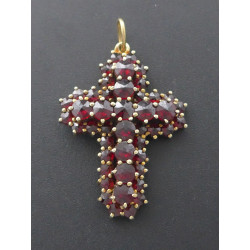 Gold Kreuz Anhänger mit Granat
