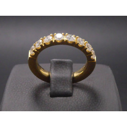 Goldring mit Brillanten
