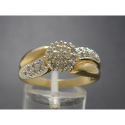 Goldring mit Diamanten