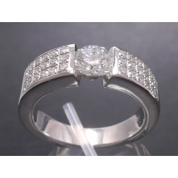 Weißgold Ring mit Brillanten (inkl. Zertifikat)