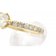 Goldring mit Diamanten