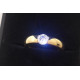 Goldring mit Diamant